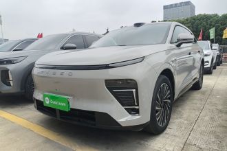 星途 星纪元 ET 2024款 增程 240 Ultra四驱