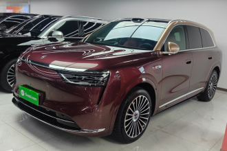 鸿蒙智行 问界M8 2025款 增程 Ultra版 53.4kWh 5座版 (192线激光雷达）