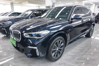 宝马X5 2022款 改款 xDrive 30Li 尊享型M运动套装