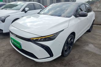 吉利几何G6 2022款 620 新趣型