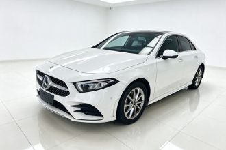 奔驰A级 2022款 改款 A 200 L 运动轿车动感型