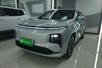 捷途山海L9 2025款 1.5TD 2DHT 旗舰版 6座