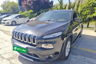 Jeep 自由光 2017款 2.0L 优越版