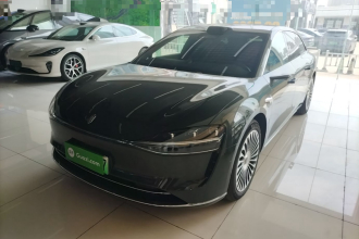 鸿蒙智行 享界S9T 2025款 增程 Ultra长续航版 (192线激光雷达）