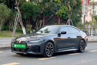 宝马4系 2022款 425i Gran Coupe M运动曜夜套装