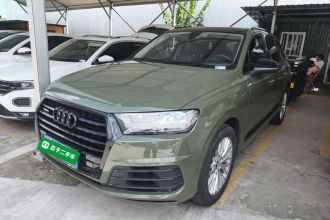 奥迪Q7 2016款 45 TFSI S line运动型