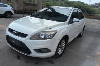 福特 福克斯 2013款 两厢经典 1.8L 自动基本型