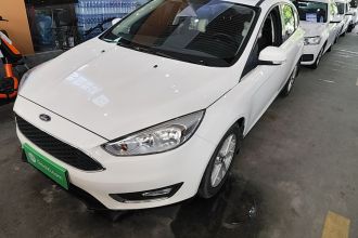 福特 福克斯 2017款 两厢 EcoBoost 180 自动精英型