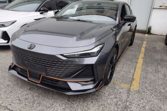 长安UNI-V 2023款 1.5T 运动版