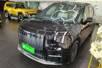 极氪009 2024款 六座行政版四驱 108kWh