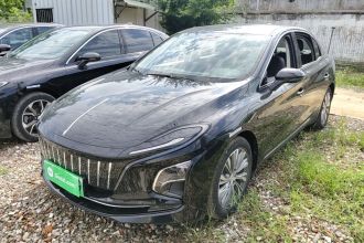 红旗E-QM5 2022款 431km 充电乐享版