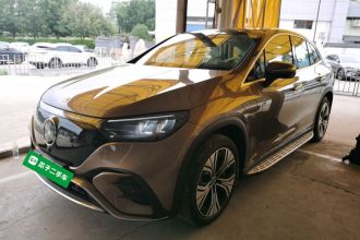 奔驰EQE SUV 2023款 350 4MATIC 豪华版
