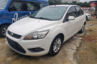 福特 福克斯 2013款 两厢经典 1.8L 自动百万纪念版