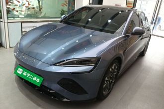 比亚迪 海豹 2023款 冠军版 700km 尊贵型