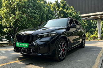 宝马X5 2023款 xDrive 30Li 尊享型M运动套装