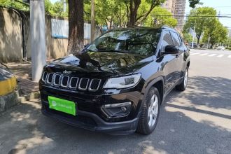 Jeep 指南者 2019款 220T 自动家享版