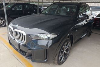 宝马X5 2026款 改款 xDrive 30Li 尊享型M运动曜夜套装