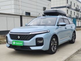 宝骏Valli 2021款 1.5T 那曲繁星 CVT旗舰型