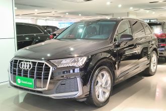 奥迪Q7 2023款 45 TFSI quattro S line运动型