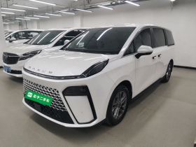 上汽大通MAXUS 大通G70 2024款 2.0T 自动舒享版 7座