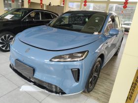 鸿蒙智行 尚界H5 2025款 纯电 Pro 长续航