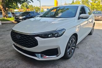 福特 福睿斯 2021款 1.5L 自动钻石版