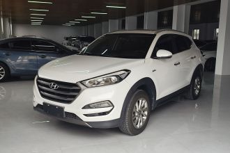现代 途胜 2015款 1.6T 双离合两驱智能型