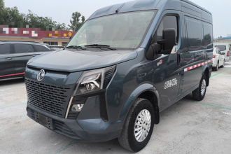 东风御风 御风 2023款 V9+ 2.3T 手动前驱厢货短轴中顶3座