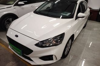 福特 福克斯 2021款 两厢 EcoBoost 180 自动锋潮型