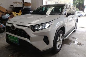 丰田 RAV4荣放 2023款 2.0L CVT两驱都市版