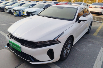 起亚K5 2021款 270T CVVD 时尚版