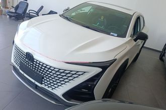 长安UNI-T 2022款 1.5T 卓越型