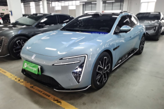 阿维塔06T 2026款 Performance 三电机纯电版