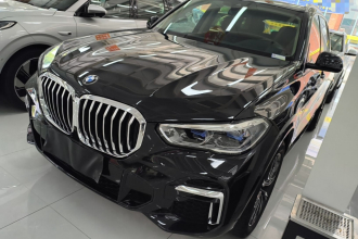 宝马X5 2022款 改款 xDrive 30Li 尊享型M运动套装