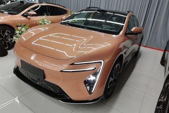 阿维塔06T 2026款 Performance 三电机纯电版
