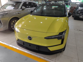 沃尔沃EX30 2025款 后驱长续航版 Ultra