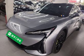 ARCFOX极狐 极狐 阿尔法S5 2025款 改款 668MAX神行版 200kW