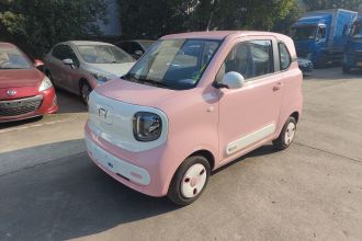 奔腾小马 2025款 222km 灵韵马