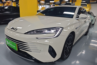 比亚迪 海豹07 DM-i 2025款 DM-i 1.5L 125km 豪华型