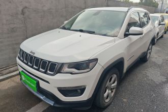Jeep 指南者 2017款 200T 自动家享版