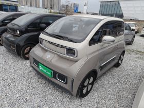 宝骏KiWi EV 2023款 大疆版 磷酸铁锂
