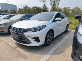 奇瑞 艾瑞泽5 PLUS 2021款 小AI 1.5L CVT型PLUS