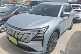 长安CS75 PLUS 2025款 第四代 1.5T 新蓝鲸 智慧旗舰型