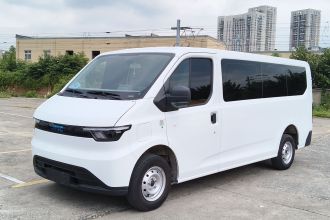 江铃 E福顺 2025款 明窗版 53.58kwh 中轴低顶