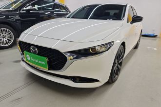 马自达3 昂克赛拉 2022款 2.0L 自动质雅黑曜版