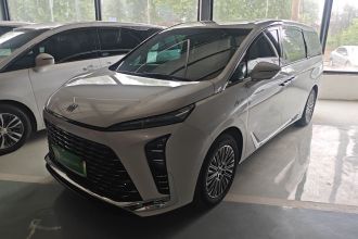 别克GL8新能源 2024款  陆尊 奢享版 7座