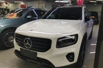 奔驰GLB 2024款 GLB 220 4MATIC