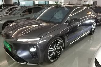蔚来ET9 2025款 102kWh 签名版