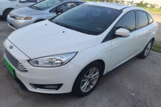 福特 福克斯 2015款 三厢 1.6L 自动风尚型