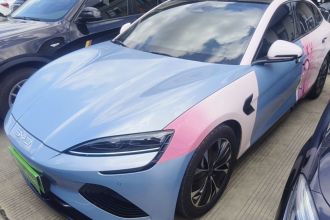 比亚迪 海豹 2022款 550km 标准续航后驱版尊贵型